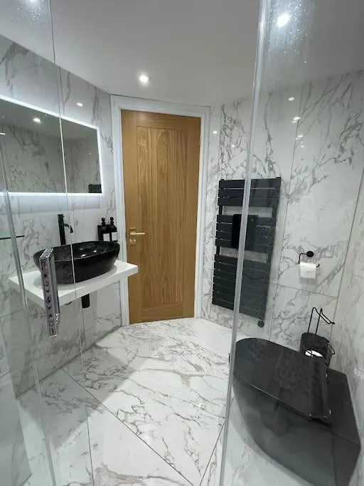 Delrae Apartments Manchester 0*,  United Kingdom