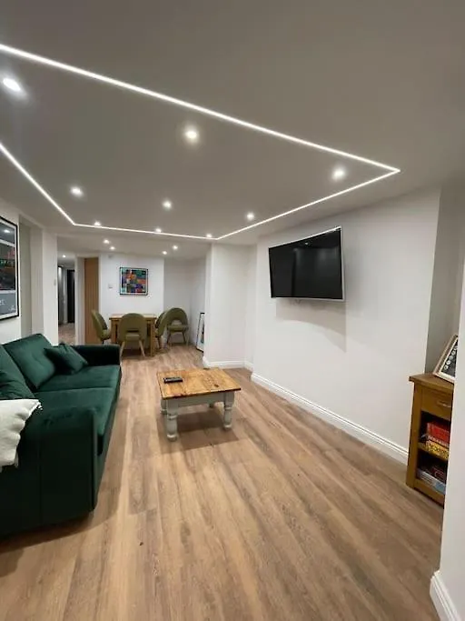 Delrae Apartments Manchester United Kingdom