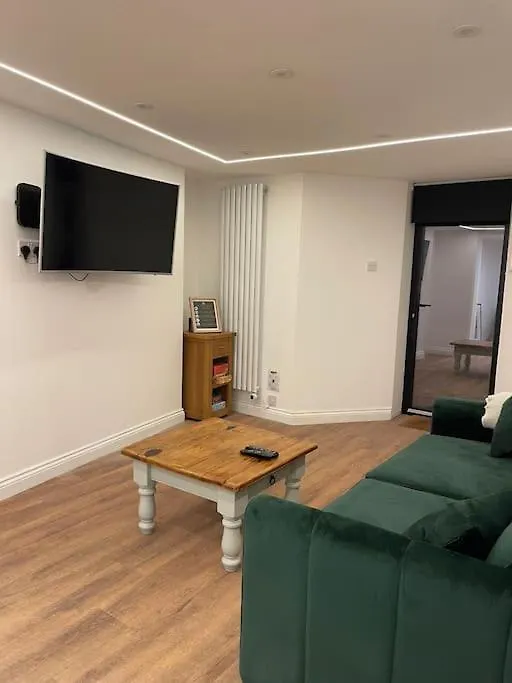 Delrae Apartments Manchester 0*,